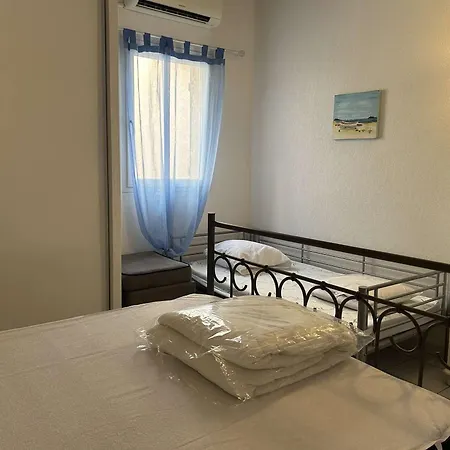 Holiday home Maison 2 Pieces Mezzanine A Saint Pierre La Mer, Terrasse Et Parking Prive - Fr-1-229d-154 Fleury (Aude)